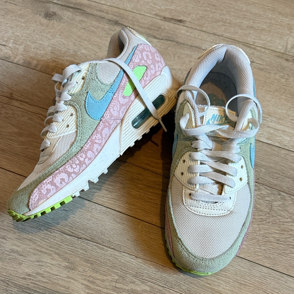 Nike Air Max 90 Women’s - Picture 2 of 6